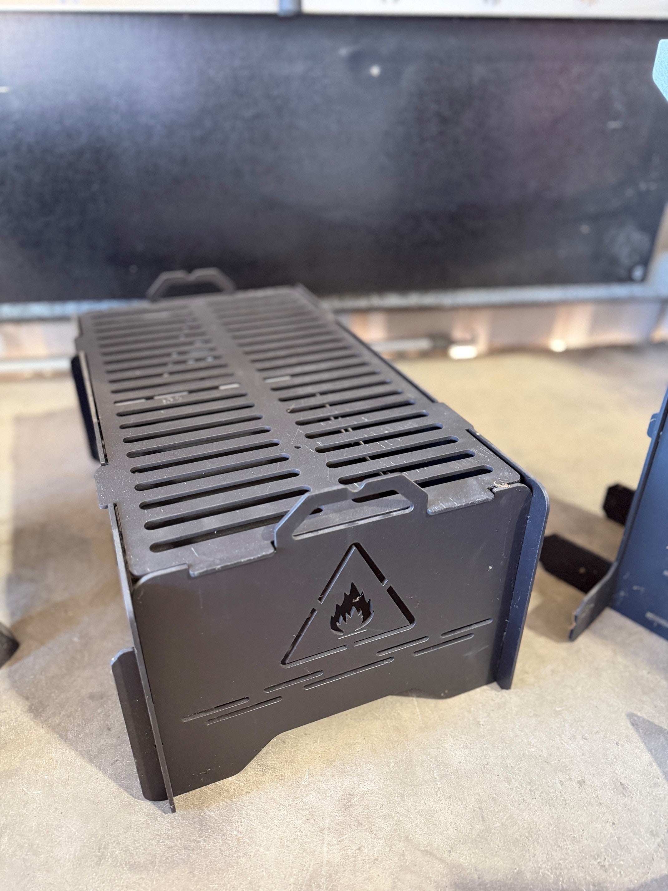 laser cut flat pack fire pit and grill 3mm steel rectangular carry handles full length grate Mackay Australia