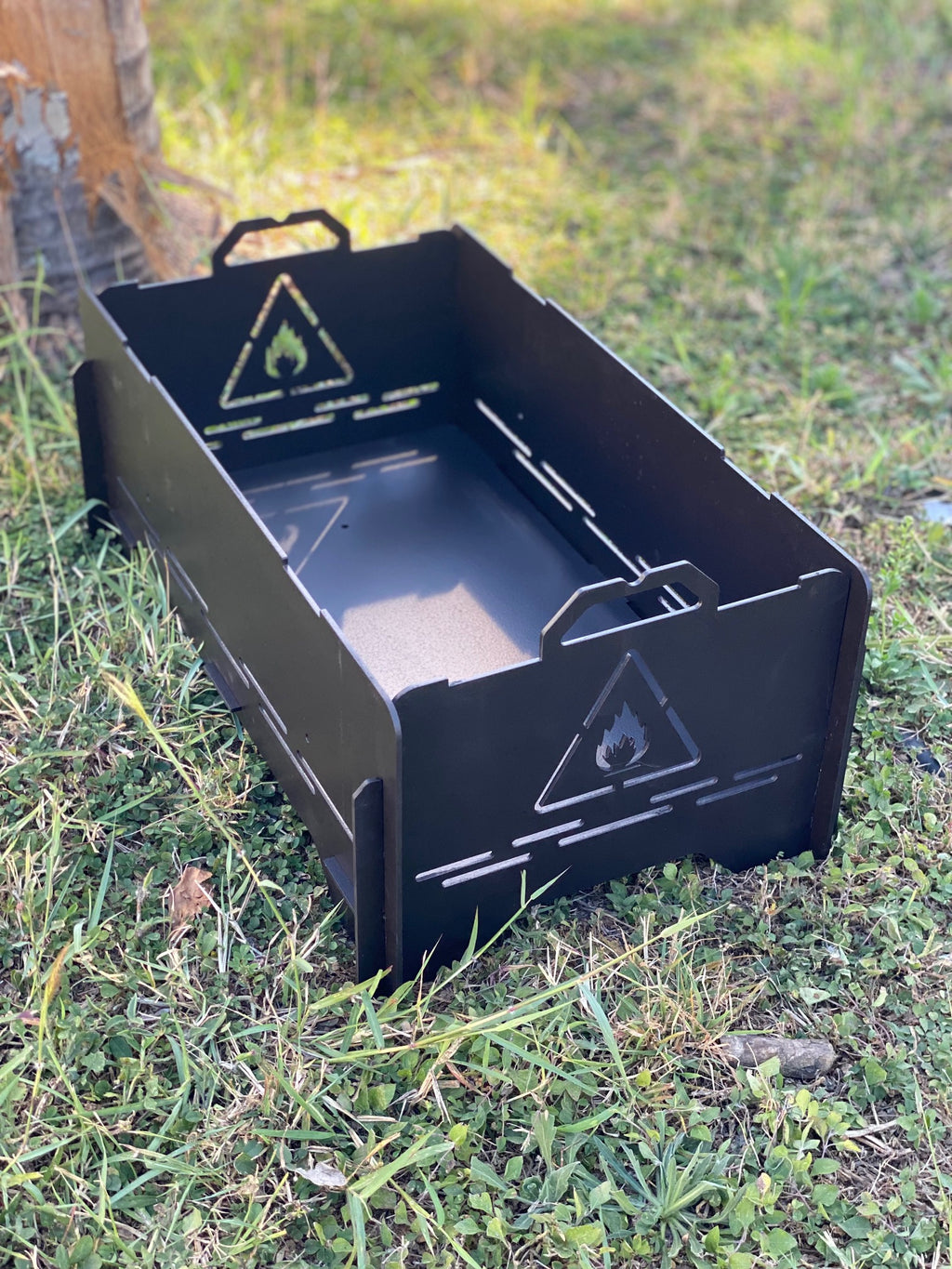 laser cut flat pack fire pit and grill 3mm steel rectangular carry handles full length grate Mackay Australia