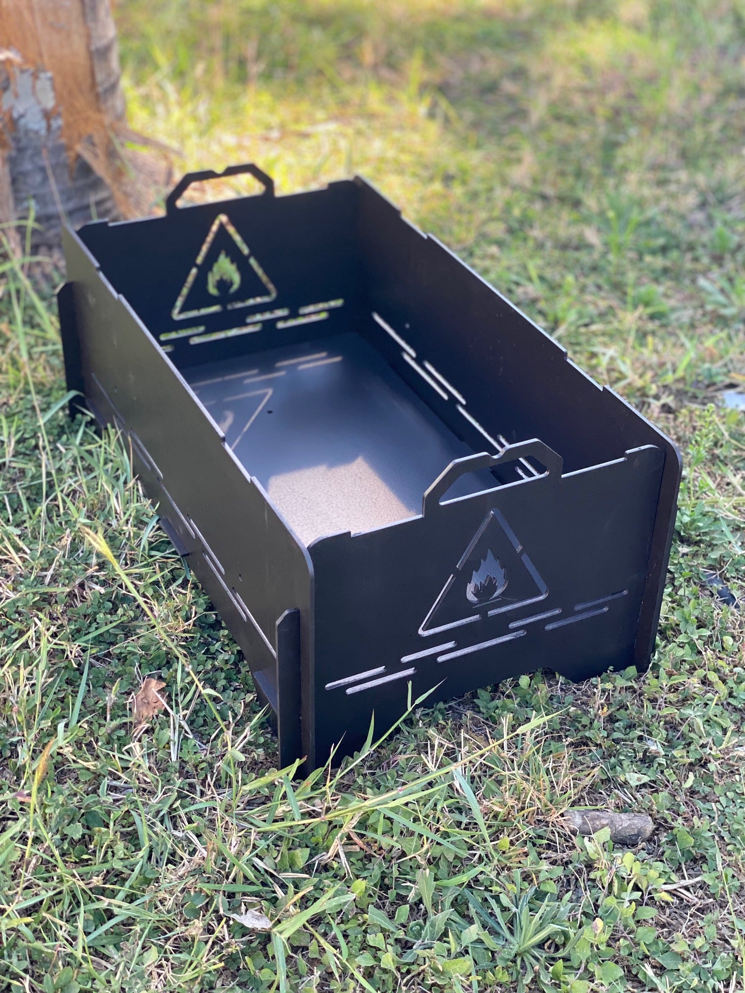 laser cut flat pack fire pit and grill 3mm steel rectangular carry handles full length grate Mackay Australia