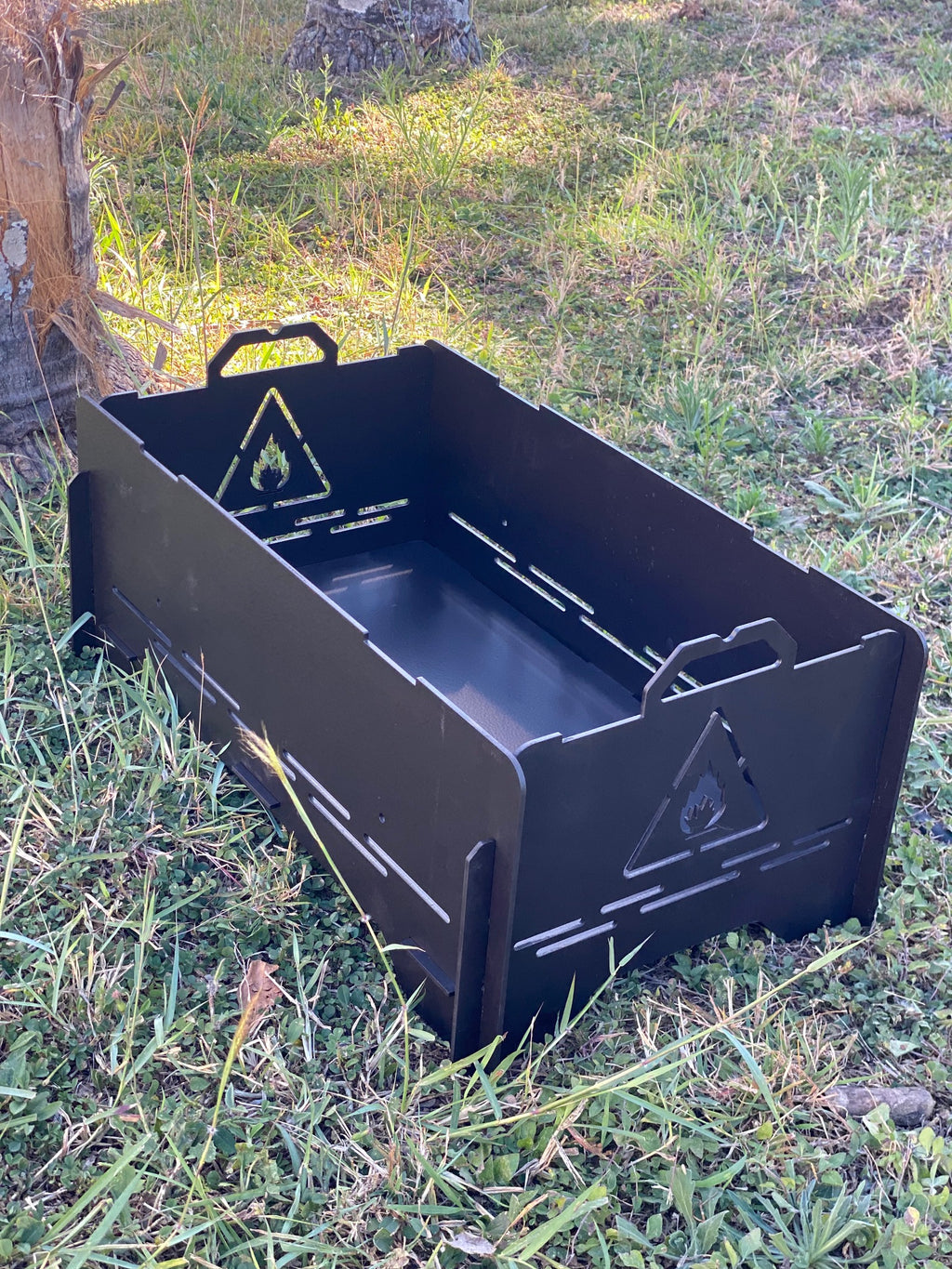 laser cut flat pack fire pit and grill 3mm steel rectangular carry handles full length grate Mackay Australia